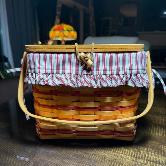 Longaberger 1997 Sweetheart Remembrance Weekend Basket RED Combo Both Liners - Picture 5 of 13